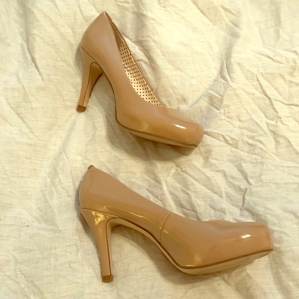 Madden Girl size 6 nude heels